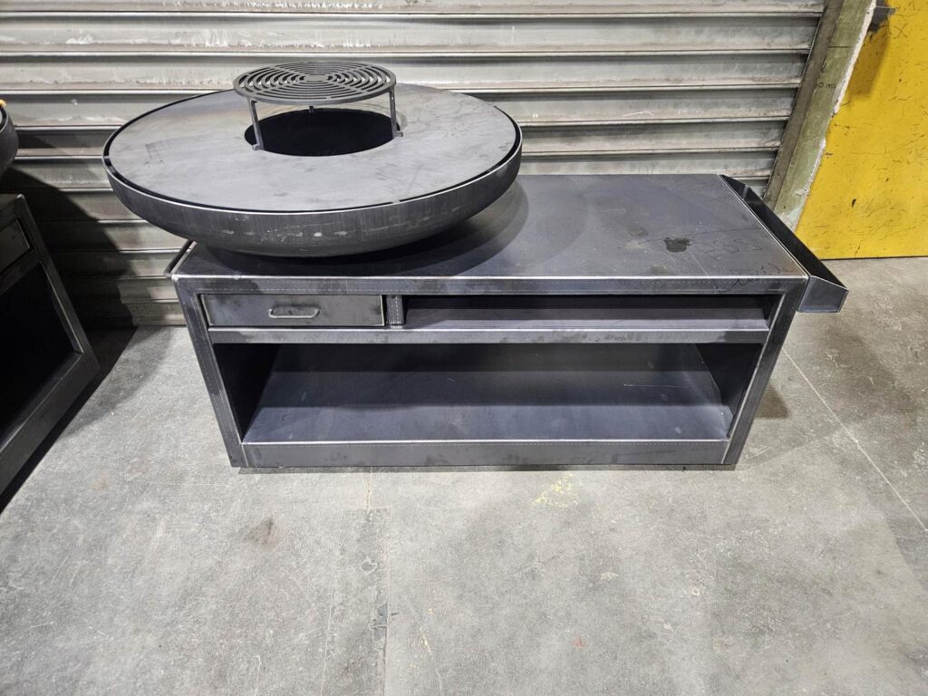 Photo d'un brasero conçu sur mesure par l'entreprise P.B.S